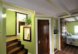 2 bedrooms, travel crib, WiFi, bed sheets - Landon's Lookout! Two-Story Vacation Home with Large Fenced Yard! Short Drive to Beach! (Galveston)