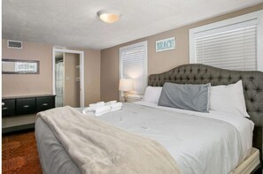 4 Schlafzimmer, Bügeleisen/Bügelbrett, Reisekinderbett, WLAN