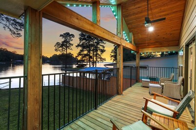 SUNSET COVE #2 - LAKEFRONT RETREAT WITH SPECTACULAR SUNSET VIEWS!!!