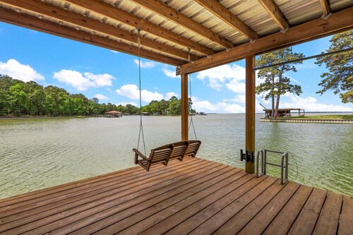 Sunset Cove #1 - Lakefront Retreat, Waterfront with Spectacular Sunset Views!