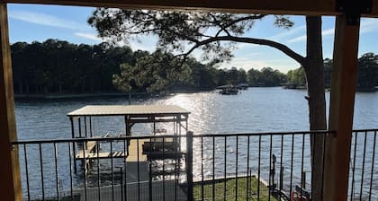 Sunset Cove #1 - Lakefront Retreat, Waterfront with Spectacular Sunset Views!