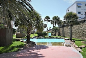 Pool - Shell We Dance! Updated, Stylish Condo with Beach View, Resort Pool and Hot Tub! (Galveston)