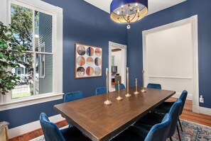 Dining - Welcome to The Blue Owl! (Galveston)