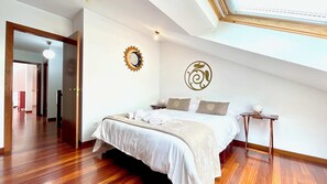 3 bedrooms, desk, iron/ironing board, WiFi - The Cliffs - ViveMare (Viveiro)