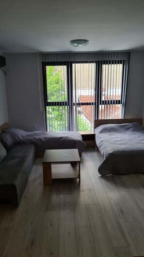 1 soverom, strykejern/-brett, wi-fi og sengetøy