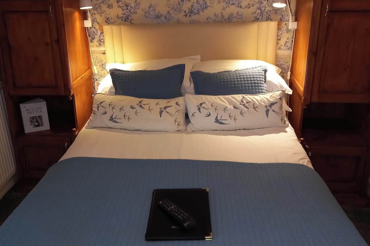 Chambre Double Confort | Draps en coton égyptien, literie de qualité supérieure