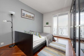 2 Schlafzimmer, Schreibtisch, Bügeleisen/Bügelbrett, WLAN