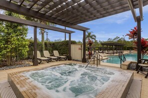 Pool - Love Magic: Newly Renovated Townhome for Christmas & New Year! (Orlando)