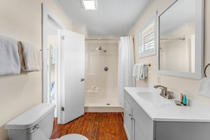 Hair dryer, towels - Welcome to Sea Shed! Rustic chic meets old-beach Panama City Beach. (Panama City Beach)