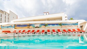 Piscina externa sazonal