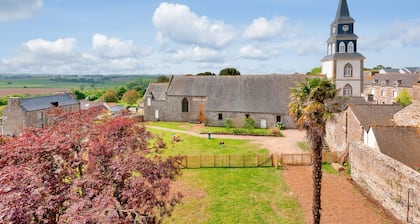 Maison familiale pour 8 adultes et 6 enfants