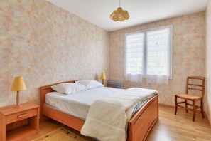 4 bedrooms, free WiFi