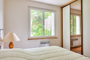 4 bedrooms, free WiFi