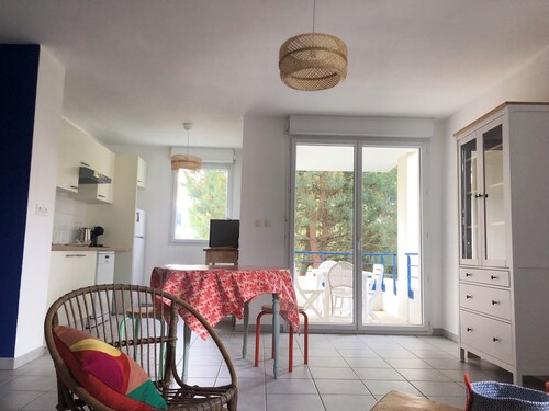 Chez Pia, apartment with swimming pool