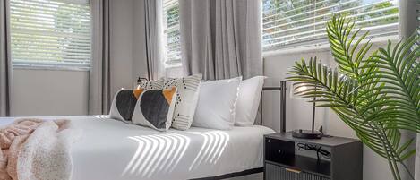 3 bedrooms, desk, iron/ironing board, WiFi