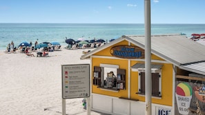 Beach nearby - 3B/3B, Sleeps 6, Lakeview, Beach Access + Free Attraction Tickets! (Miramar Beach)