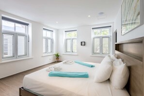 5 soverom, strykejern/-brett, wi-fi og sengetøy