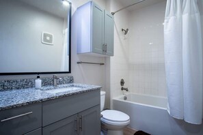 Regadera y secadora de cabello 