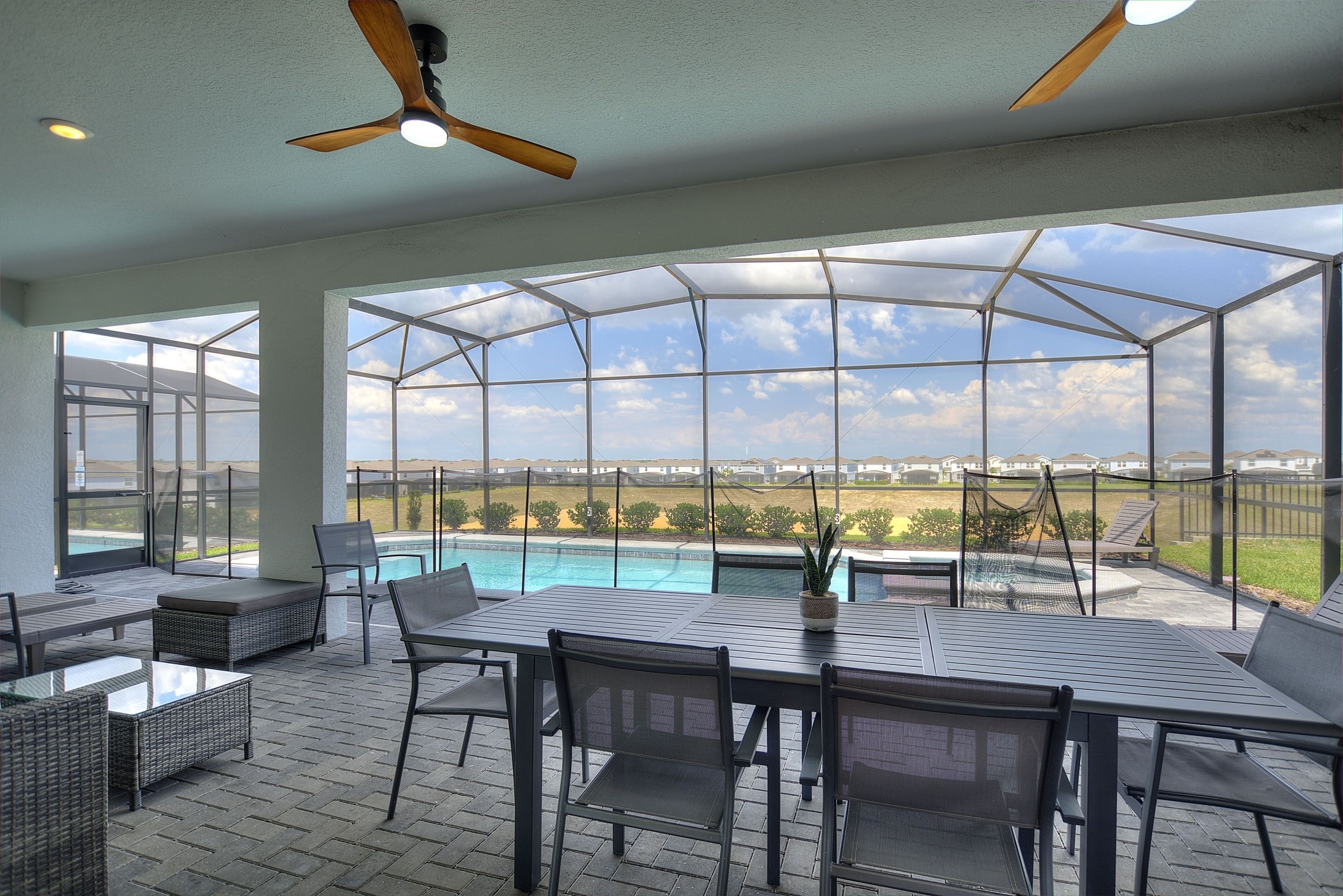 Villa, varias habitaciones | Restaurantes