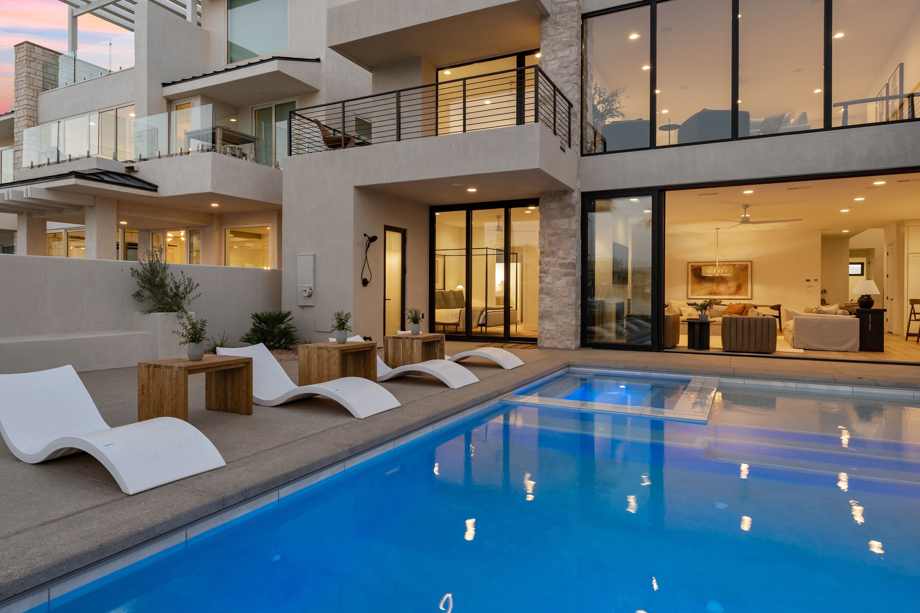 House, Multiple Bedrooms | Pool