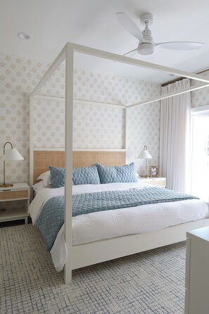 4 室のベッドルーム、アイロン / アイロン台、WiFi (無料)、ベッドシーツ