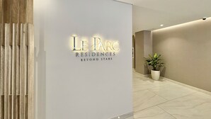 Reception - Le Parc Residences (Quito)