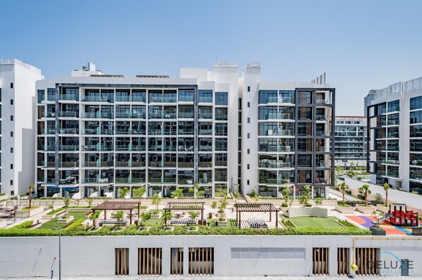 Exterior - Charming Studio at Azizi Riviera 32, MBR City by Deluxe Holiday Homes (Dubai)