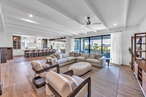 Smart TV, offices - Brand New Luxury Home! Canal Front with Pool, Spa, and Rooftop Deck with Stunnin (Anna Maria)