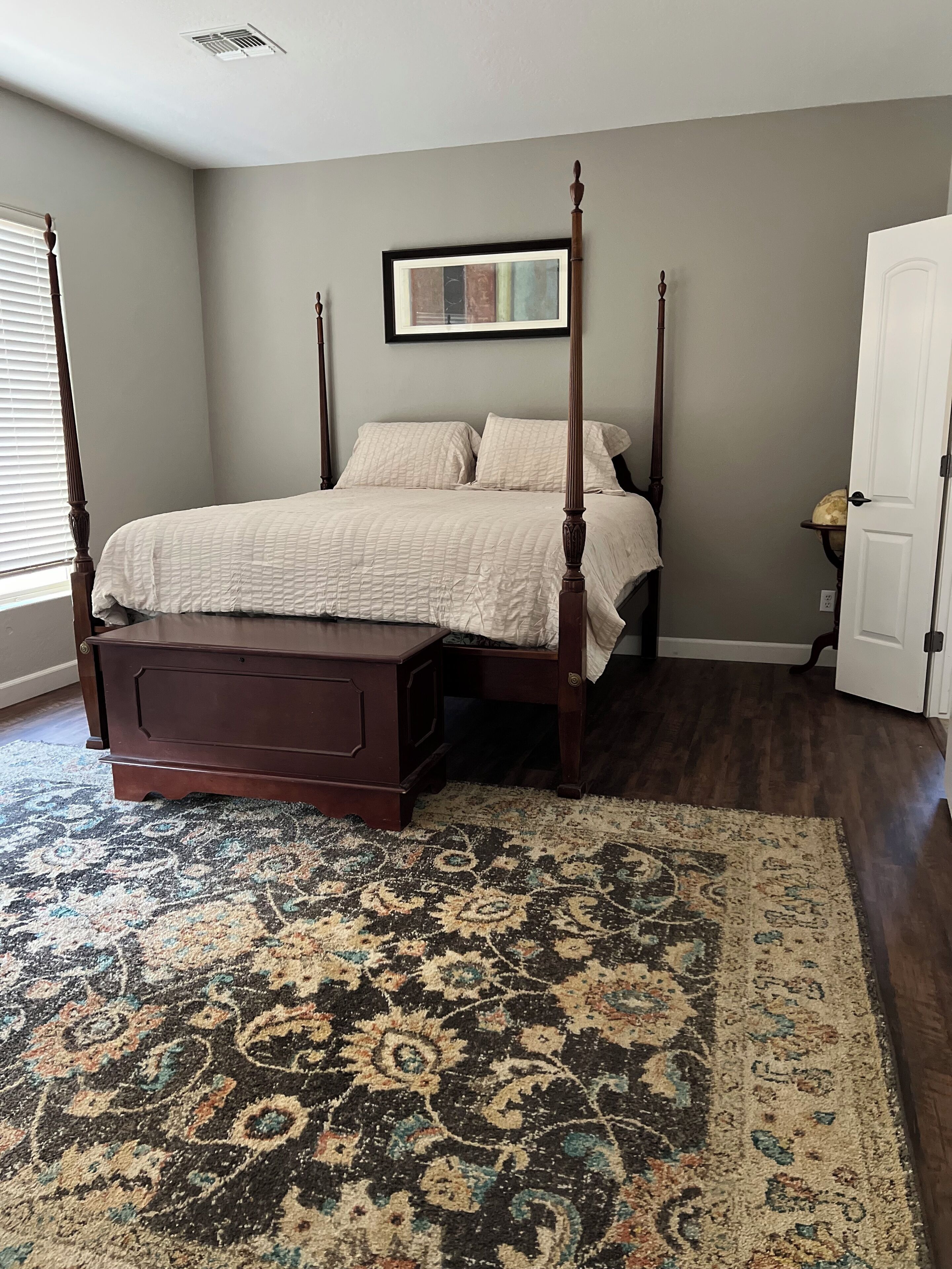 Wonderful 2 bedroom 2 bath ranch in a private gated 55+ golf course community 