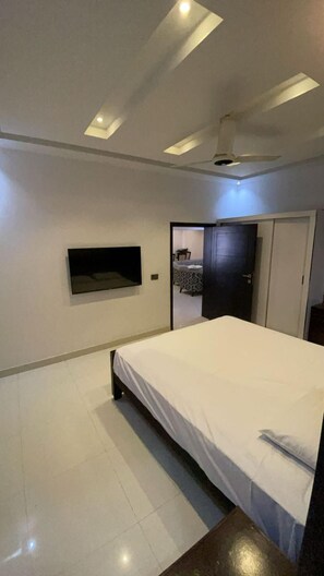 Villa | 4 slaapkamers, een strijkplank/strijkijzer, gratis wifi, beddengoed