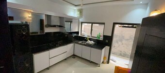 Luxurious Lahore Villa Retreat