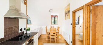 Pass the Keys | 	Sicca Lodge, Wyre Lane, CV37 8RQ · 1Bed with Sun Terrace & Parking, Long Marston