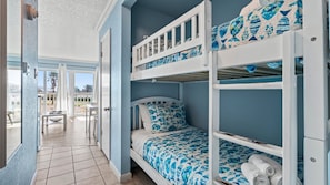 1 bedroom, iron/ironing board, free WiFi, bed sheets - Salt Therapy, Great Amenities, Pool, Walk To Beach! (Galveston)