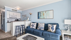 TV - Salt Therapy, Great Amenities, Pool, Walk To Beach! (Galveston)