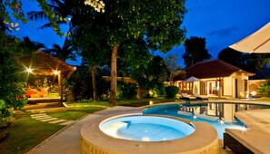 Utomhuspool