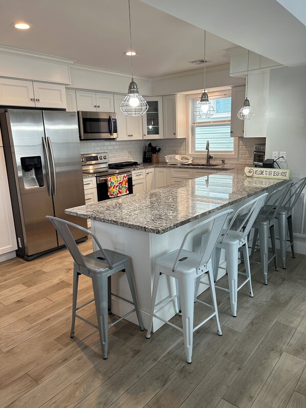 Fridge, microwave, oven, stovetop - LBI Ship Bottom New Rental Two Bedroom Beach Block Great Location 101 E 28th St
(Ship Bottom)