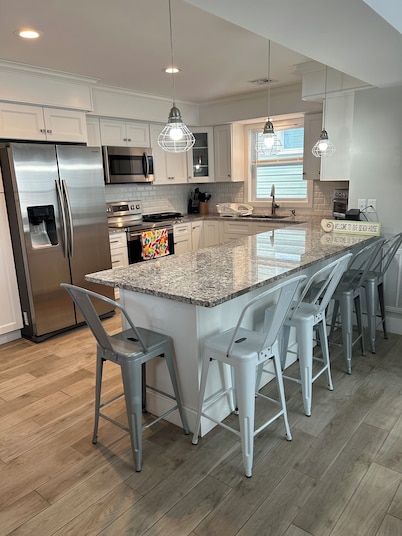LBI Ship Bottom New Rental Two Bedroom Beach Block Great Location 101 E 28th St