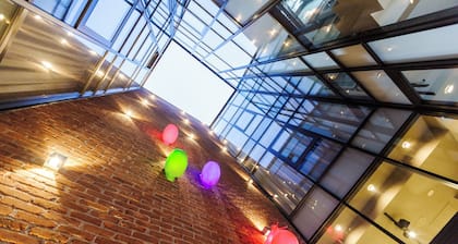 OLD TOWN SNAIL Design Apartments
