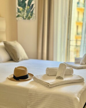 Standard-Doppelzimmer, 1 Queen-Bett, eigenes Bad, Stadtblick
