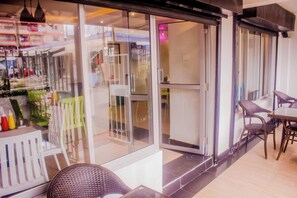 Restaurant - DAYO SUITES AND HOTEL (Nairobi)