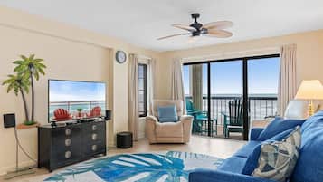 Una Smart TV, una oficina