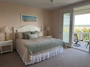 1 sovrum, egyptiska bomullslakan och sängtillbehör av högsta kvalitet