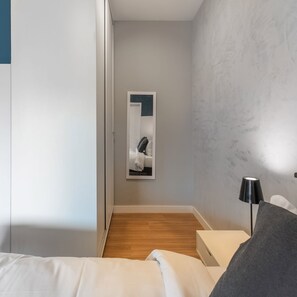 1 chambre, bureau, fer et planche à repasser, Wi-Fi gratuit