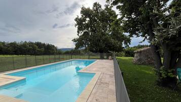 Piscine extérieure