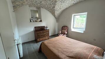 3 chambres, bureau, fer et planche à repasser, Wi-Fi gratuit