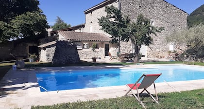Le Mas du Roux