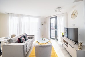 Leilighet | Oppholdsområde | TV