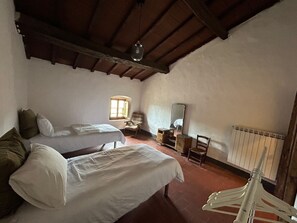 2 dormitorios, wifi gratis, ropa de cama