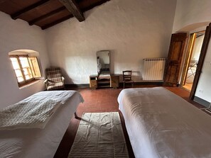 2 habitaciones, wifi gratis y ropa de cama