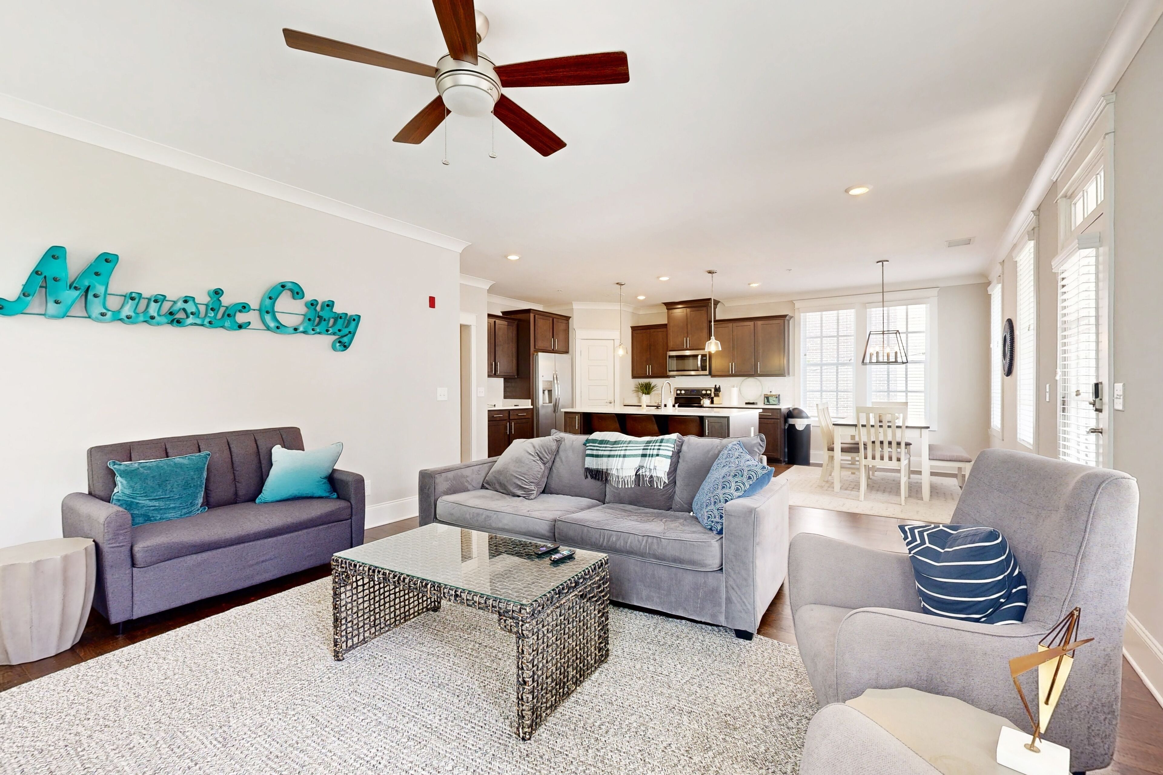 Dog-friendly condo with spacious kitchen